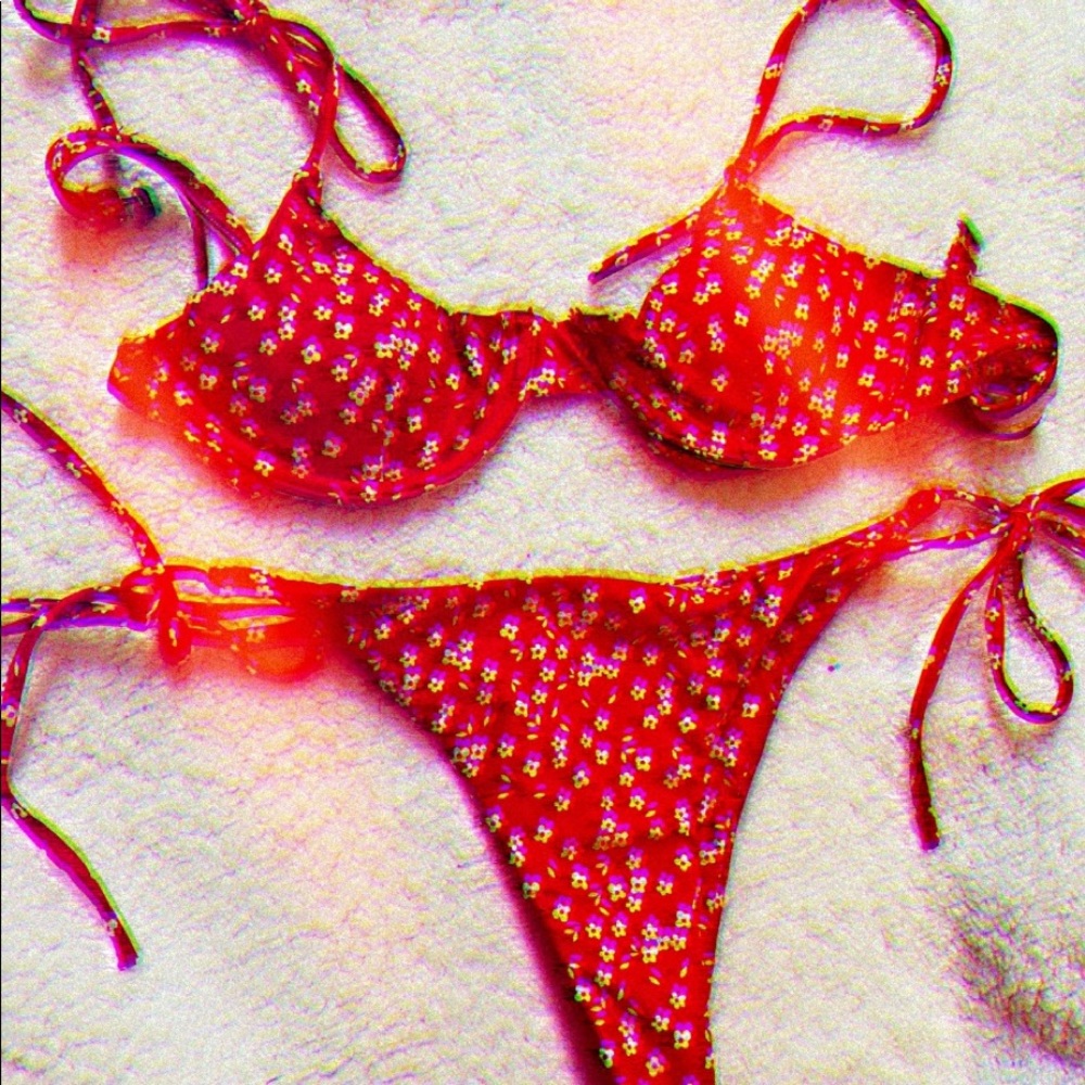 Bathing suit